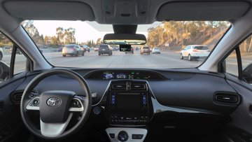 Comma Four Shrinks ADAS Hardware, Keeps $999 Price