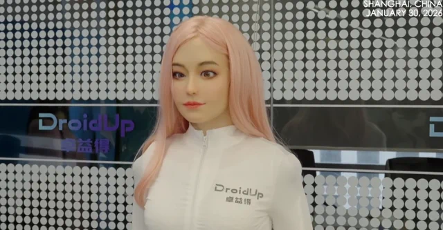 DroidUp Unveils Moya: A Customizable Humanoid with Marathon-Tested Guts