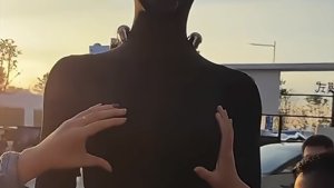 XPeng Robot Endures Public Reality Check