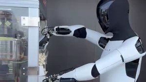 Tesla's Optimus Robot Serves Up Diner Delights